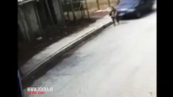 ببینید راننده دیوانه چه بر سر زن جوان آورد!+ فیلم