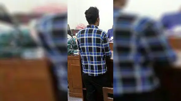 پسر دیوانه پدرش با ضربات چکش در خواب کشت / در تهران رخ داد