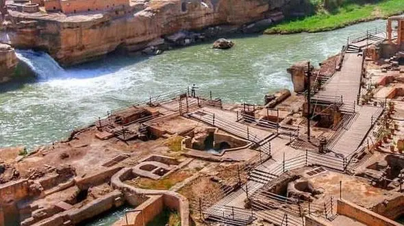 از زیباترین جاده های استان هرمزگان تا شوشتر پایتخت سازه‌های آبی جهان