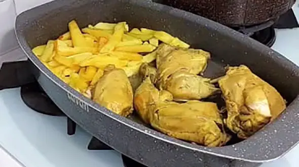 طرز تهیه امطبگ مرغ آبادانی را فرا بگیرید + فیلم