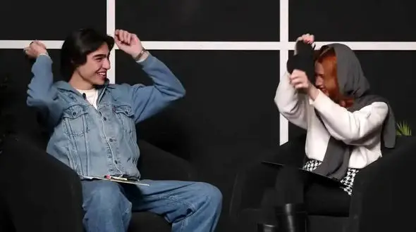 بلایند دیت چیست؟ + مزایای اینگونه ارتباط گرفتن