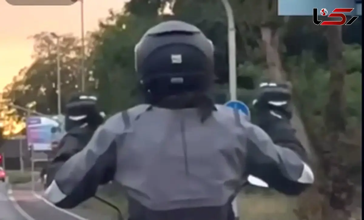 حرکات نمایشی اما بامزه / موتورسوار ریتم موسیقی را روی موتور اجرا کرد + فیلم