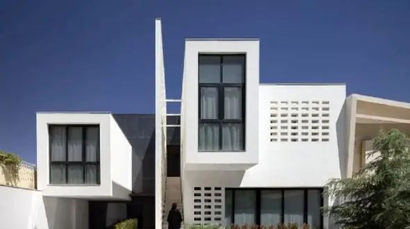 زندگی مشترک 2 نسل؛ خانه‌ای با داستان‌ های خاص + عکس