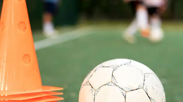 سرطان کاپیتان کامار و مصدومیت بازیکن کاماوینگا 