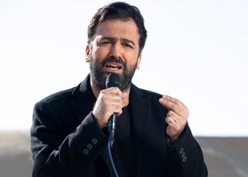 فیلم تعزیه‌خوانی جالب حامد آهنگی، مجری برنامه شب آهنگی در نقش شمر / عمرا ندیده اید!
