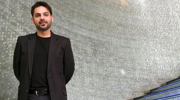 انتقاد تند مستند ساز معروف به پیمان معادی 