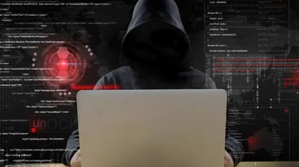 هکرها از دوربین آیفون سوء استفاده می کنند