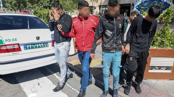 18 عکس از مردان خط خطی تهران / تجهیزات ترسناک برای جنگ های خیابانی