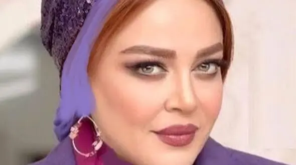 عکس ها / نگاهی به چیدمان زنانه و دلبرانه رستوران فوق لاکچری بهاره رهنما / از میزهای غذاخوری شیک و چوبی تا تابلوهای هنری و لوستر ...