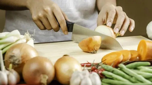 پیاز بخورید تا یبوست نگیرید 