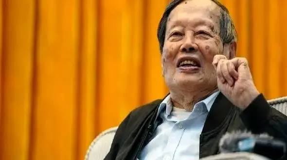 مرگ نابغه نوبل در 103 سالگی؛ سفری طولانی به پایان رسید