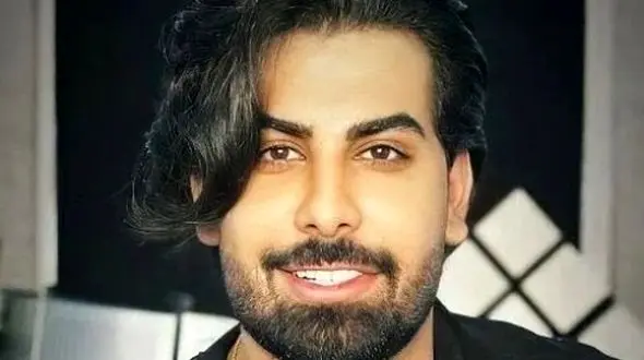 آواز باشکوه  با اجرای زنده مجید رضوی با آهنگ عاشقانه «مثل تو» در کنسرت !