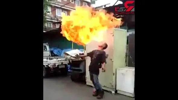 آتش اژدها صورت این مرد را سوزاند! +فیلم