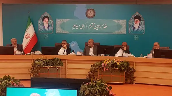 جلسه تنظیم بازار با حضور 5 وزیر در وزارت کشور برگزار شد