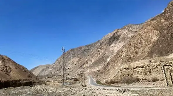 ۴۰ معدن کوهی تولید شن و ماسه در جاده هراز فعالند /برهم زدن محیط زیست روستاهای ایران با برداشت های غیراصولی از معادن
