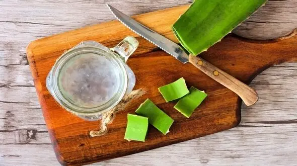 تقویت موی سر با ژل آلوئه ورا