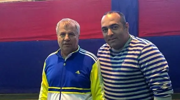 فیلم / آرش فرزین: رفتم خواستگاری دختر علی پروین گفت من بچمو  به پسر مُطرب نمیدم / بابام خیلی ناراحت شد .../ گفت دیگه دختر پروین رو نگیر ... پدرم مُرد و من با اون ازدواج کردم  و  آهِ پدرم ...