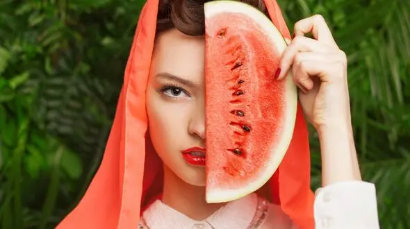 داشتن پوست صاف و شفاف با ماسک هندوانه