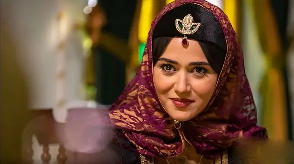 عکس سفر در زمان / این دختر باغبان جایگزین جیران واقعی شاهِ قاجار بود .../ چشمهایش شبیه جیران بود و ...