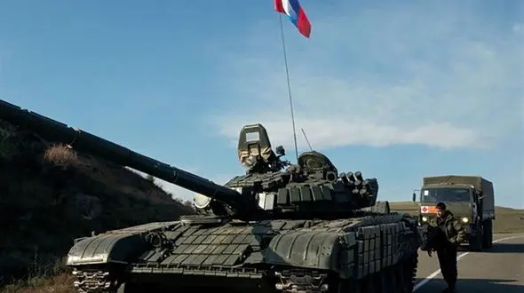 انتقال بیش از 400 نیروی حافظ صلح روسیه به قره‌ باغ + فیلم