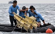 Indonesia plane crash: Jet may have 'ruptured' on impact as divers look for black boxes