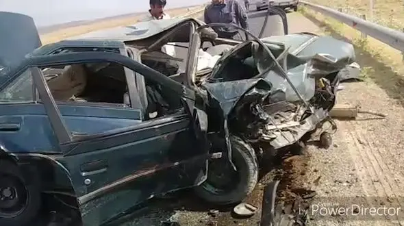 فیلم مچاله شدن 2  خودروی پژو در جاده سمیرم / 4 نفر در دم جان باختند + عکس 