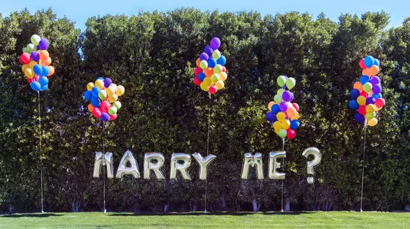 خواستگاری در بالن مُد جدید در تهران !