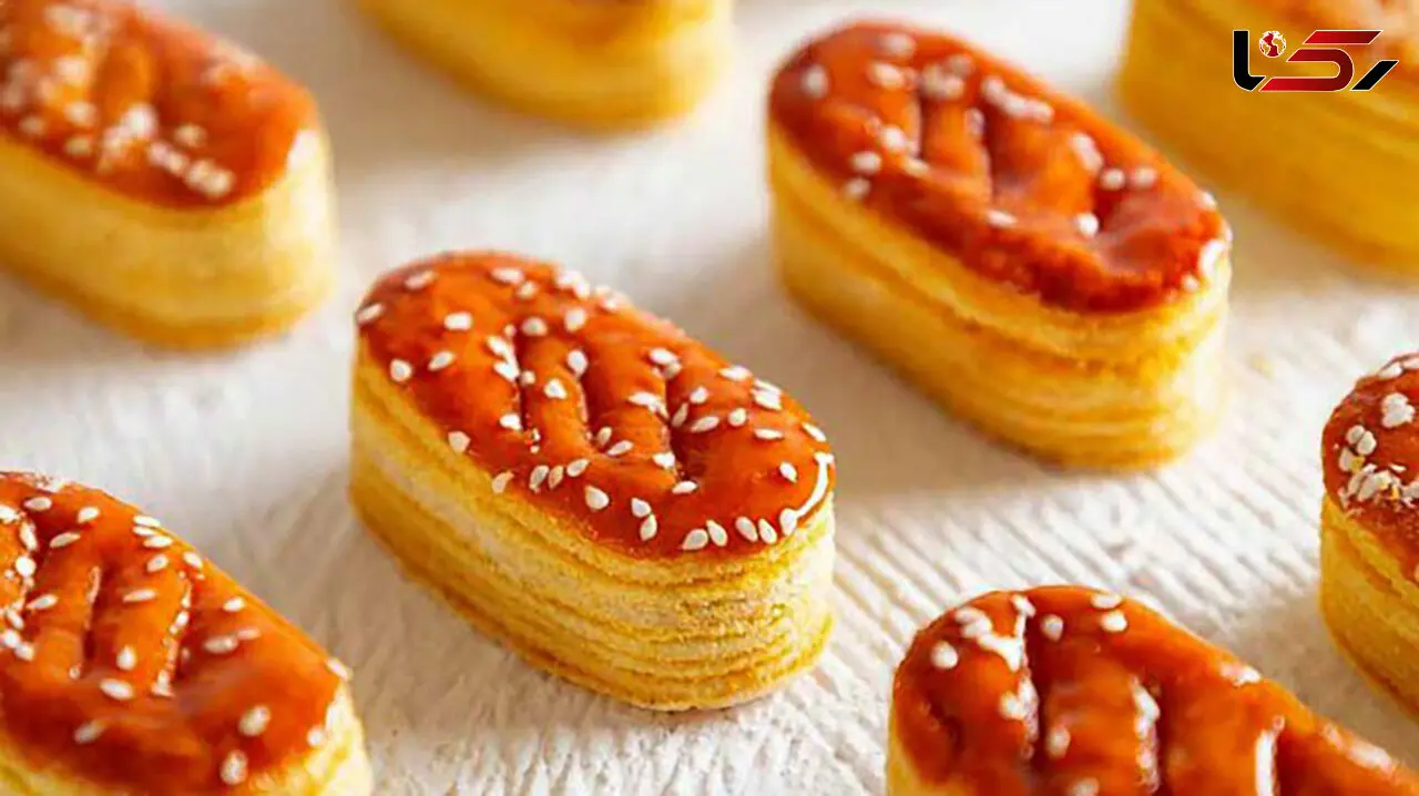 طرز تهیه شیرینی زبان خانگی با خمیر یوفکا آماده