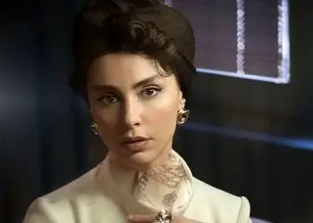 فیلم/نگاهی به پرخرج ترین استایل بین هنرمندان و بازیگران ایرانی که سرتان سوت می کشد/ کیف پوست ماری لاله مرزبان از برند پرادا، کیف 100 میلیونی پریناز ایزدیار، کفش آوانگارد بازیگر سریال تاسیان و کیف هرمس سپیده خداوردی