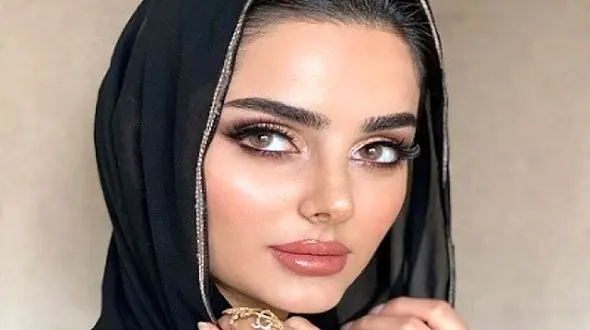 غوغای زیباترین زن ایرانی در مدلینگ جهان  + جدیدترین عکس های مه لقا جابری در دنیای مد !