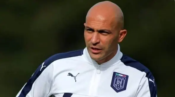 کی‌روش حق مسلم فوتبال ایران را نادیده گرفت / سرمایه‌های زیادی سوختند ؛ ۴ گلر برای ۳ بازی ؟ خنده‌دار است !