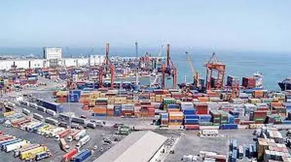 به جای صادرات، کالاها را به دریا می‌ ریزند! / عضو سابق اتاق بازرگانی هشدار داد