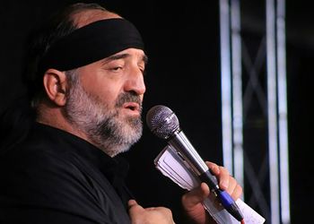  نوای محزون حاج نریمان پناهی در عزای سیدالشهدا / مونده روی زمین پیکر تو رها ... السلام علی... !