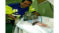 تولد نوزاد عجول در آمبولانس سلمانشهر + عکس