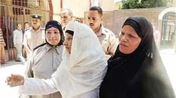 آزادی زن 103 ساله از زندان / او قاتل فرزندش بود!+ عکس