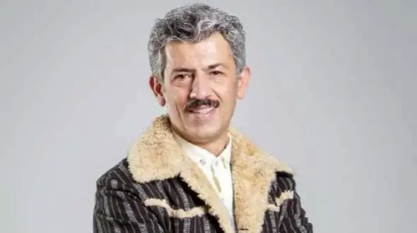 سیروس همتی بازیگر سرشناس سینما و تلویزیون: من ۱۰۹ فرزند دارم .... / هم نگار بهار دخترامن هم... + عکس همسر پزشک آقای بازیگر