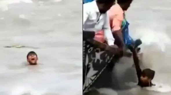 ببینید /  فیلم نفسگیر از نجات پسربچه درحال غرق شدن از رودخانه کروکدیل‌ها!  