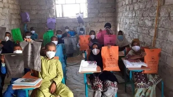 تلاش کارتن خواب های قدیم تهران برای نجات کودکان نقطه صفر مرزی از کارتن خوابی + فیلم