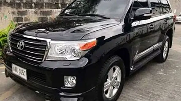 لندکروز 20 میلیاردی در لنجان اصفهان رویت شد! 