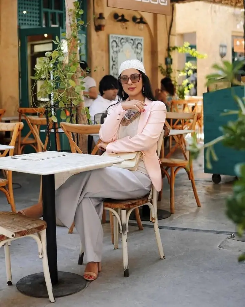 شیدا یوسفی در دبی 2