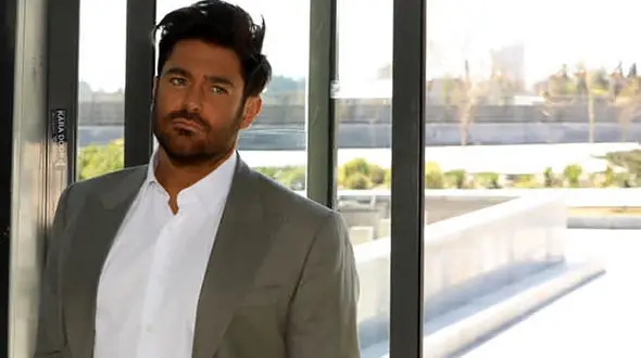 پیام تبریک متفاوت گلزار به ساره بیات