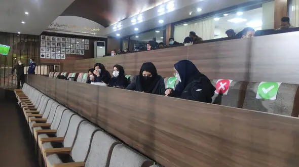واکنش خبرنگاران بانوان در حاشیه بازی پرسپولیس و تراکتور + فیلم