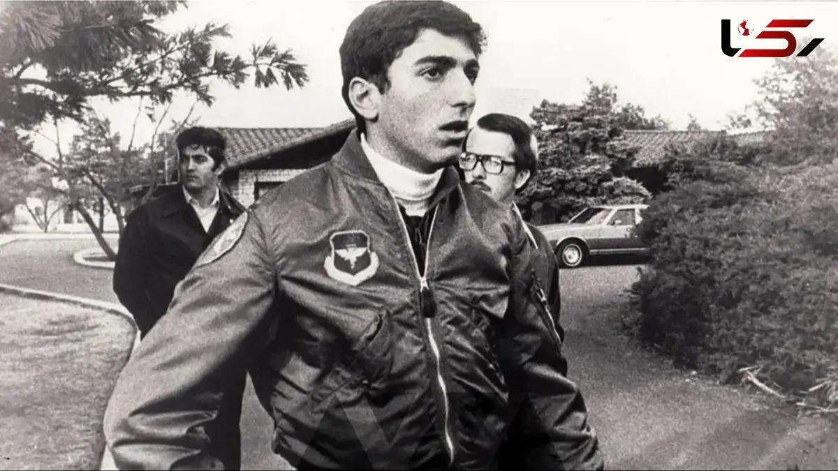 فیلم / عضو گارد سلطنتی پهلوی: رضا پهلوی خائن است 