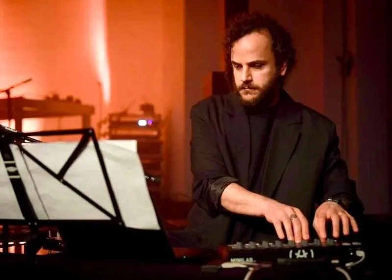 بیوگرافی امین فیض آبادی