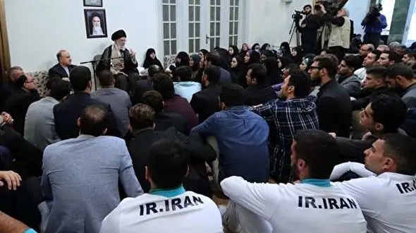 رهبر انقلاب : مطمئناً گوشمالی سختی به عوامل حادثه تروریستی اهواز خواهیم داد + فیلم