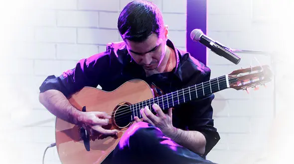 آوای موسیقی کویر با صدای خواننده معروف پاپ در پایتخت