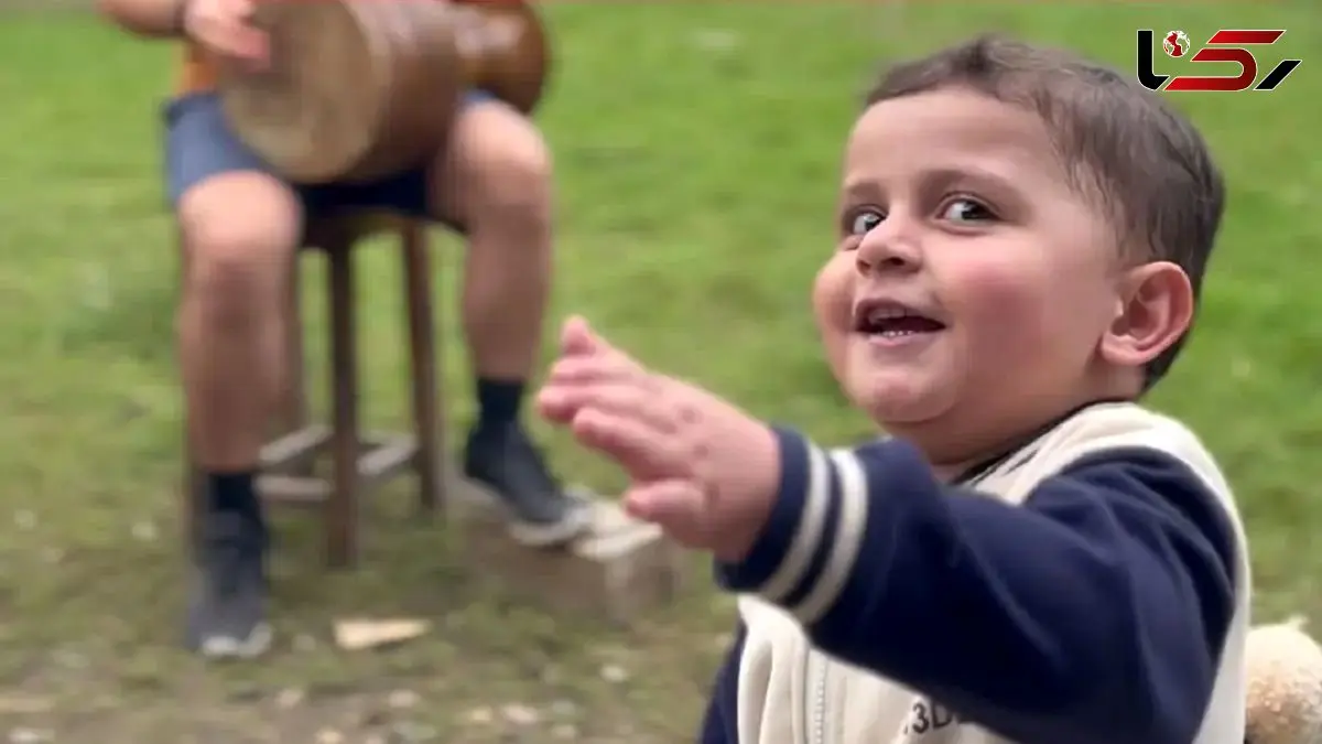 آواز شاد؛ نیم وجبی آهنگ زینو زینو زینو امید جهان رو با رقص بندری خوند فقط گفت دستا