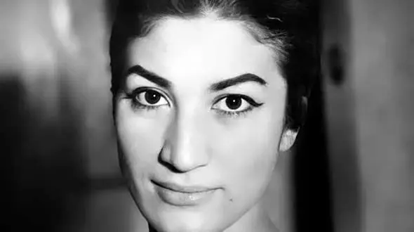 نوشته جالب روی سنگ مزار فروغ فرخ زدا  ! / اگر به خانه من آمدی برای من ... + عکس سنگ مزار