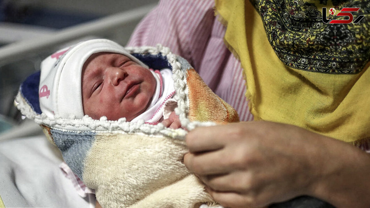 تولد نوزاد دختر آمبولانسی در کبودراهنگ + عکس