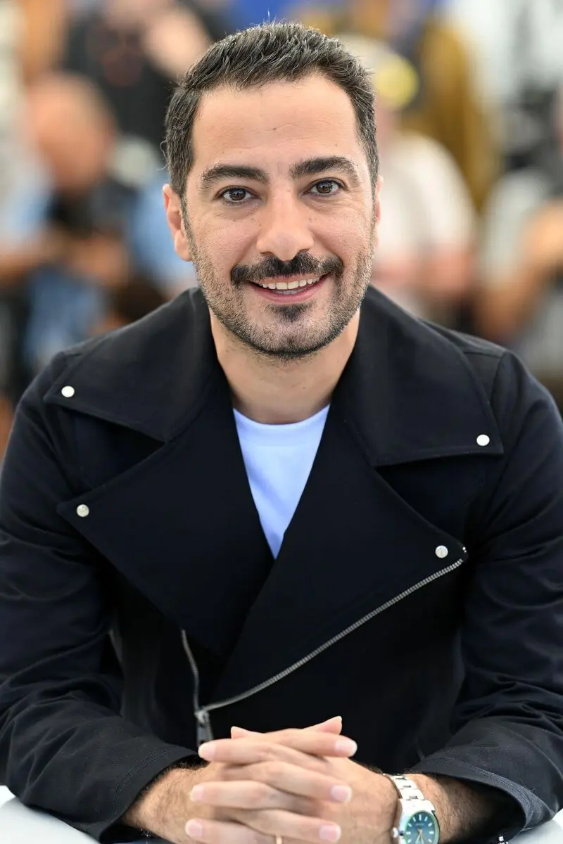 نوید محمدزاده